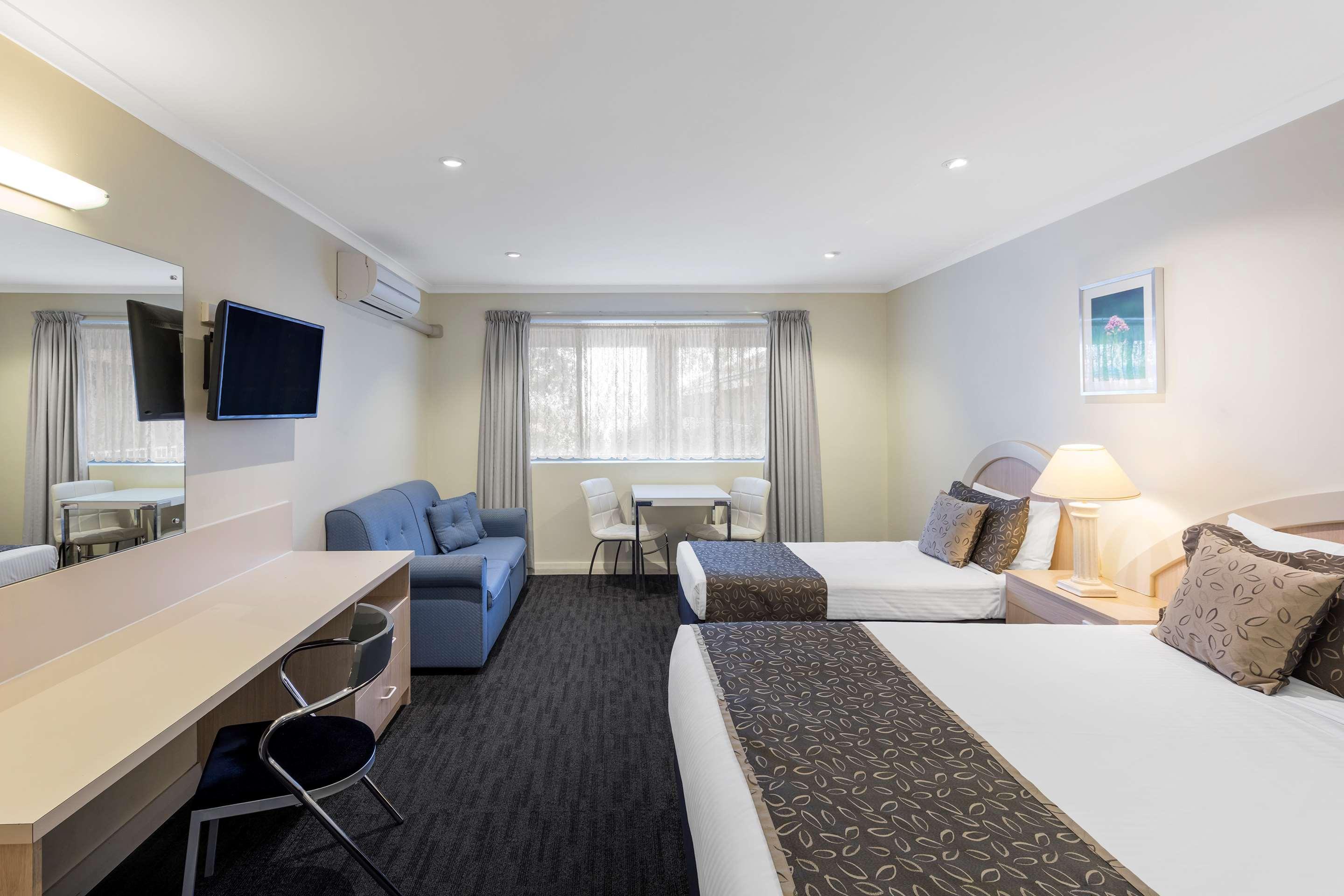 Best Western Plus Service Inn & Suites Lethbridge Kültér fotó