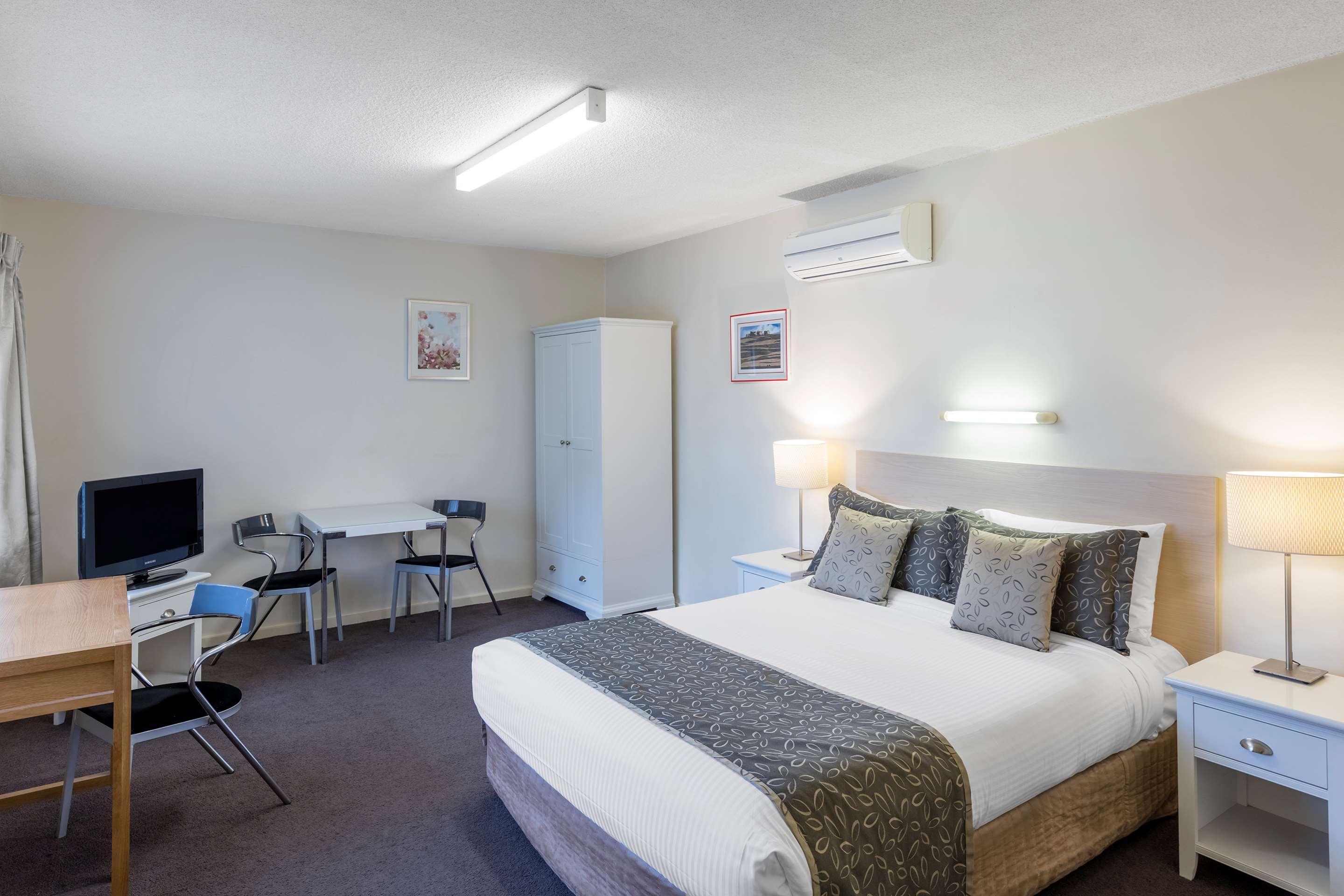 Best Western Plus Service Inn & Suites Lethbridge Kültér fotó