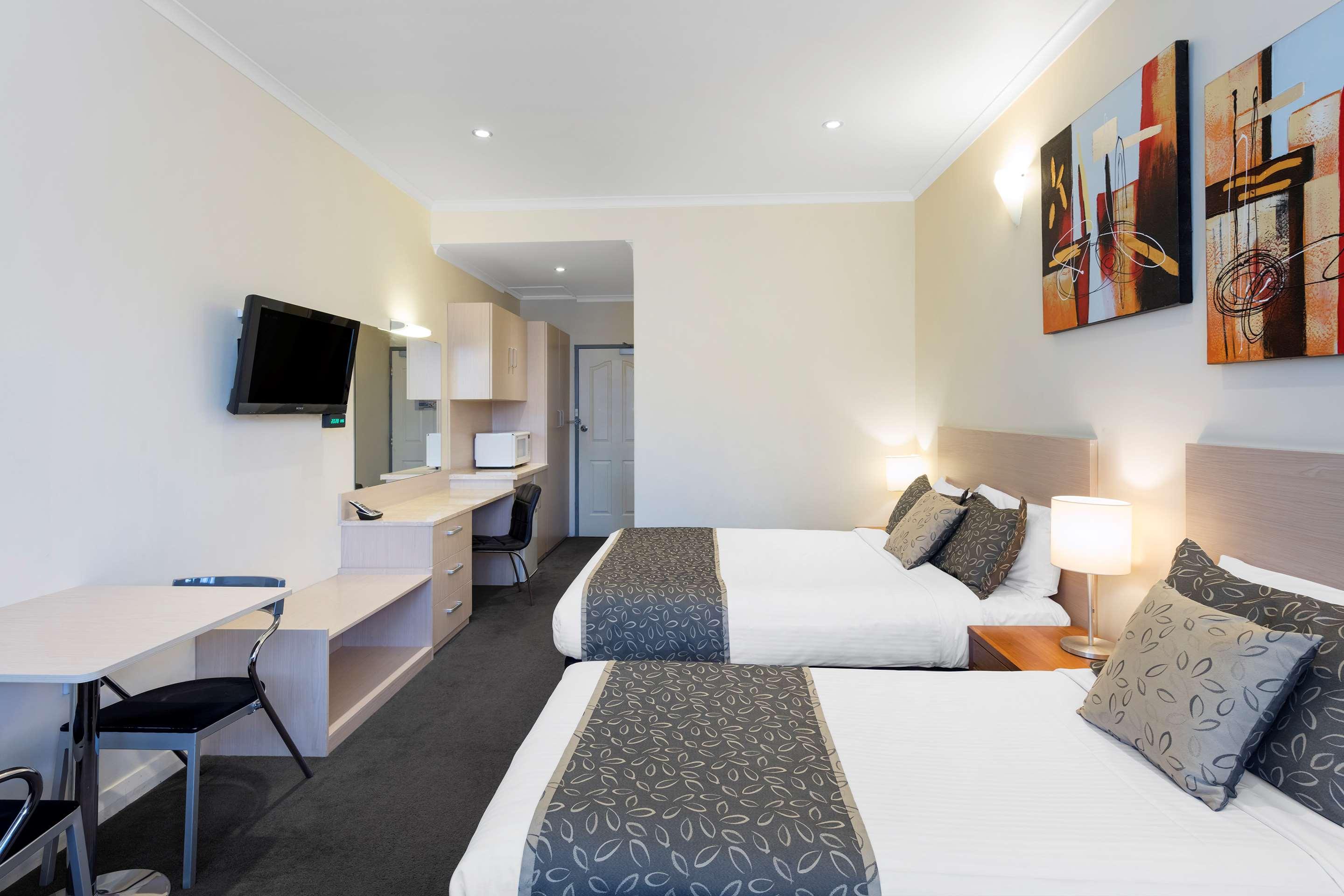 Best Western Plus Service Inn & Suites Lethbridge Kültér fotó