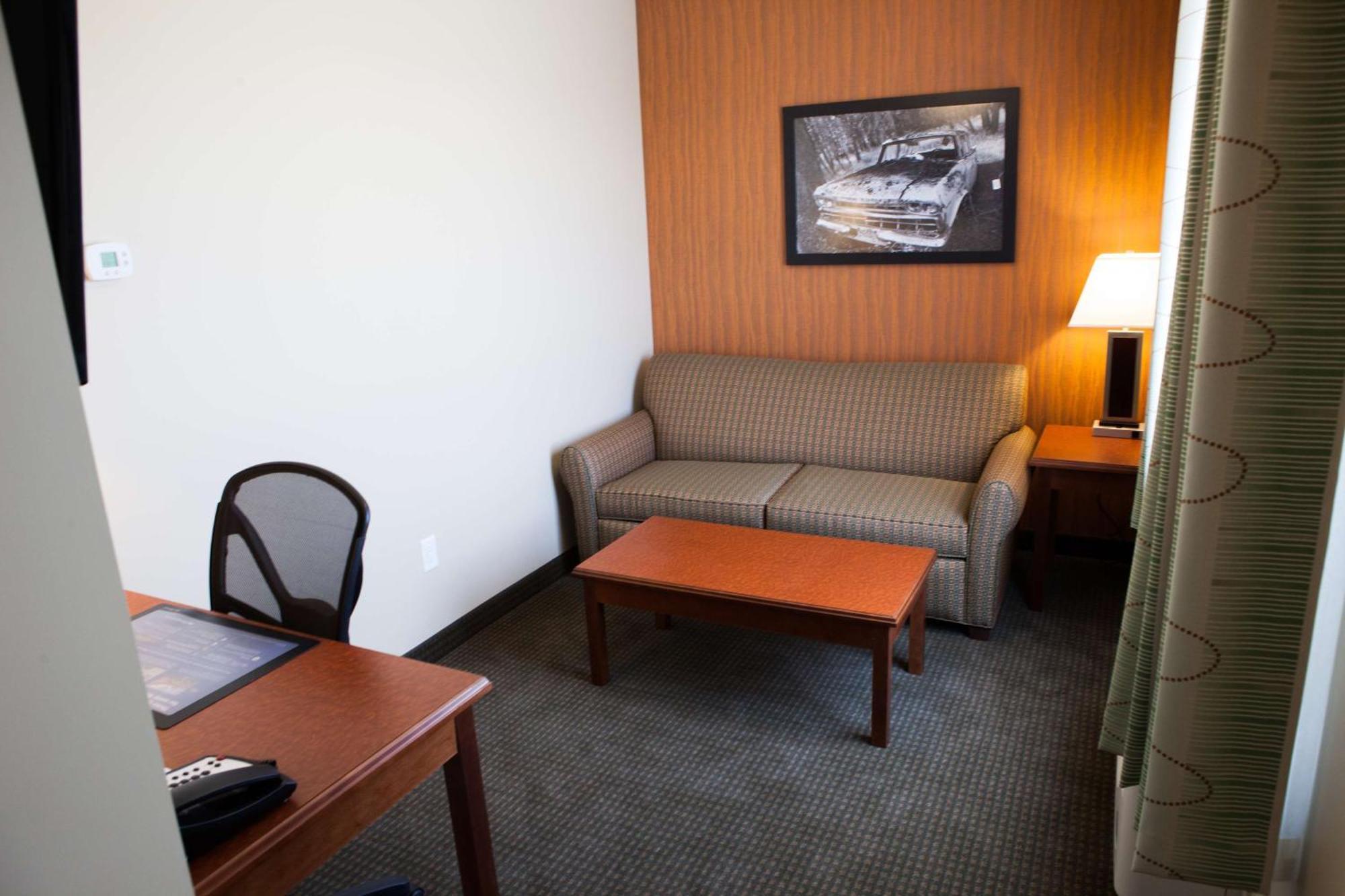 Best Western Plus Service Inn & Suites Lethbridge Kültér fotó